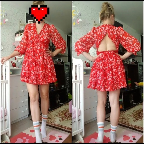 Flirty Red Floral Mini Dress - Picture 5 of 5